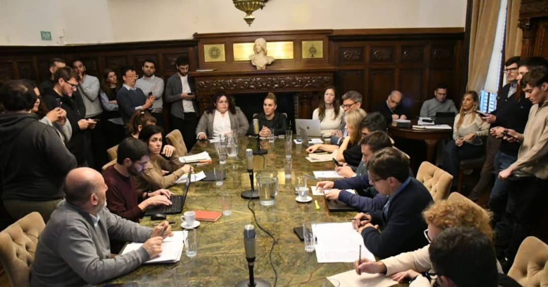 🚀 🚗 Rosario avanza en la regulación de Uber y DiDi pese a la resistencia de gremios