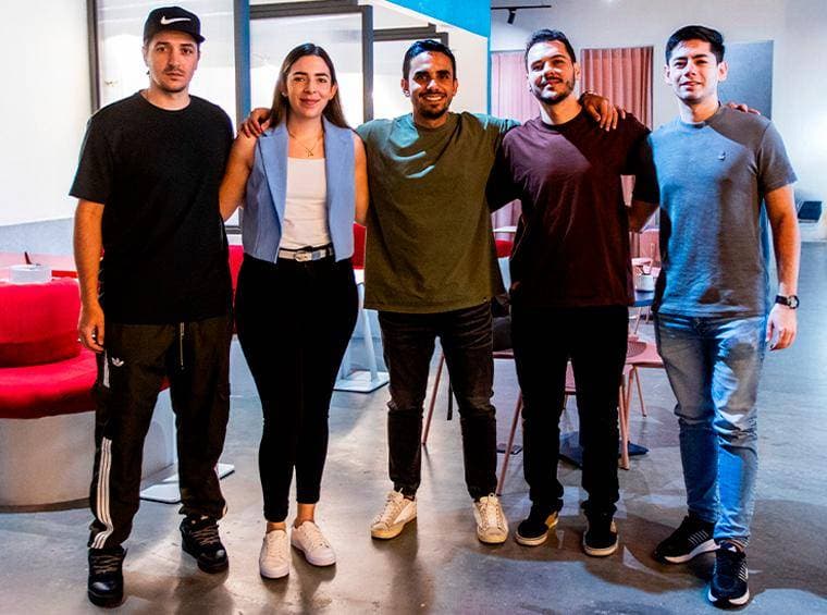 📚 hackÜ revoluciona la educación por WhatsApp