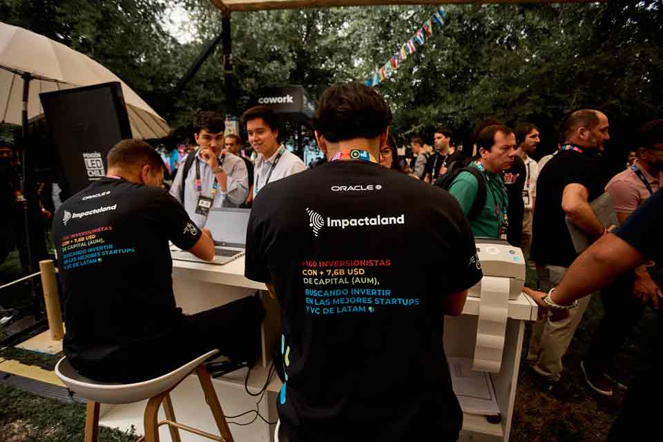 🤝 Impacta VC y Oracle se alían para impulsar startups latinoamericanas