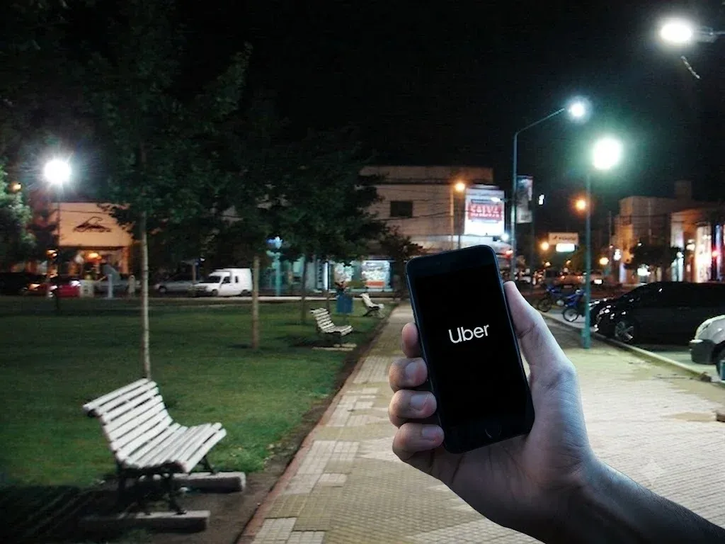 🌎 🚕 Taxistas de Venado Tuerto se movilizan ante la inminente llegada de Uber