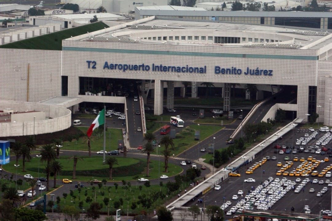 🚀 🚗 Restricciones para Uber y DiDi en aeropuertos de México persisten ante el Mundial