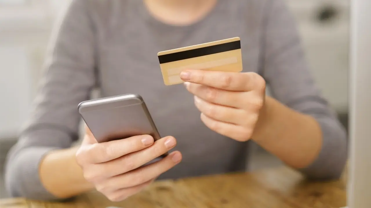 💳 Bitget lanza tarjeta en Argentina con recompensas en Bitcoin y acciones