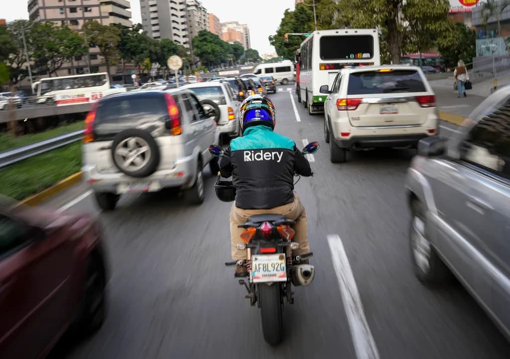 🚀 🛵 Venezuela exige nuevas regulaciones y seguros a Ridery y Yummy