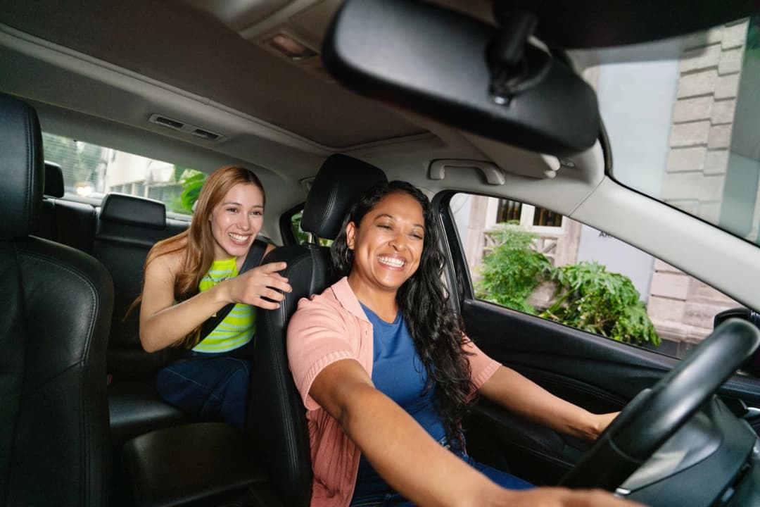 🚀 🚗 inDrive impulsa la autonomía económica de mujeres en Colombia con programa de licencias